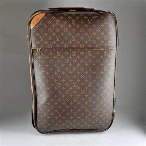 valises louis vuitton|louis vuitton leather suitcase.